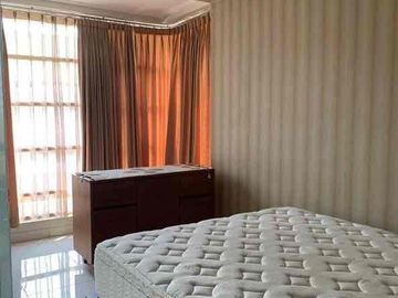 Disewakan Rumah Modern Fully Furnished Siap Huni di Emerald Garden Bintaro