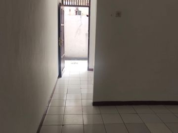 Disewakan Rumah Kontrakan 3 Petak Lokasi Startegis di Pangkalan Jati Cinere
