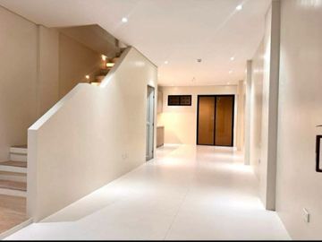 Ready for Occupancy Townhouse for Sale in Pilar Village Las pinas-MD