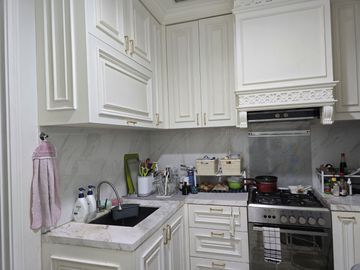 Jual Rugi Grand Madison 3 Kamar Furnished Cantik