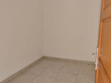 Rumah 2 Lantai Siap Huni dekat Kampus UPN Veteran di Pangkalan Jati, Cinere - Depok