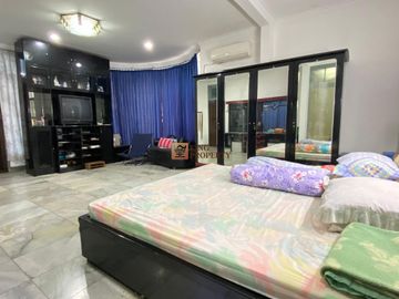 Rumah Old Money 2lantai Siap Huni Pluit Karang Asri Luas 10X20, Lokasi Stategis, Harga Nego Sampai Deal