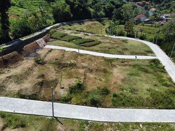 NIKMATI VIEWNYA - TANAH KAVLING DI JATINANGOR