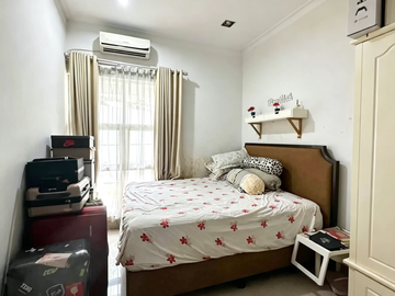 RUMAH MEWAH 5 KT POSISI HOOK DALAM CLUSTER ELITE BILLYMOON PONDOK KELAPA
