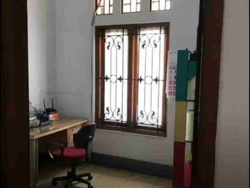Rumah 2 lantai dengan rooftop di Cipayung, siap huni