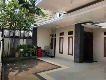 Rumah 2 lantai dengan rooftop di Cipayung, siap huni