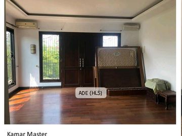 Dijual Cepat Rumah Ada Kolam Renang (Pik Jakarta Utara)