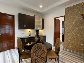 Rumah Semi Furnished 2 Lantai Siap Huni di Cilandak Barat, Jakarta Selatan