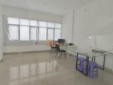 Disewakan Ruko 4 Lantai Pinggir Jalan Utama Di Meruya Ilir Raya Jakarta Barat – Cocok Kantor, Cloud Kitchen, Central Kitchen Dan Retail