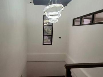 Modern and Spacious Family Home with Covered Pool for Sale!
