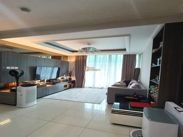 Dijual Apartemen 2 Bedroom Central Park Residences Desain Modern Luas 87M2 Semi Furnished Dekat Mall Central Park