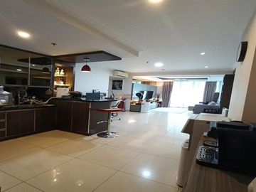 Apartemen Central Park Residences 2 Bedroom, Partially Furnished, Luxury Design, Balkon Luas, Fasilitas Lengkap, Dekat Mall Central Park