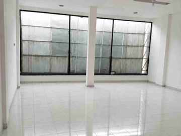 disewakan/dijual