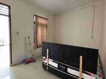 rumah gres jl 2 mobil di blok A jaksel
Kebayoran
