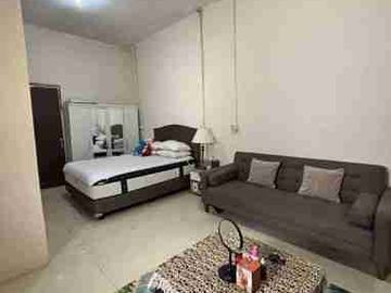 rumah gres jl 2 mobil di blok A jaksel
Kebayoran