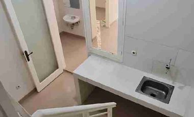 DIJUAL RUMAH DI LEGENDA WISATA 1.5 LANTAI SIAP HUNI