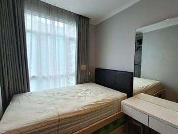 Dijual 2Br Condominium Central Park Residences Design Modern Luxury, Semi Funished, Fasilitas Lengkap, Lokasi Strategis, Diatas Mall Central Park