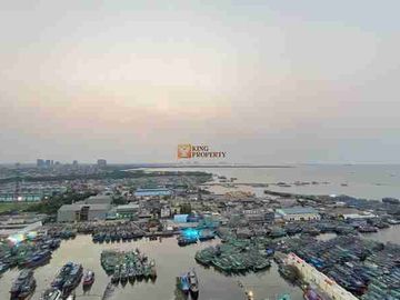Disewakan Studio Green Bay Pluit Bayview Modern Minimalist with Warm Wood Interior Pool View Walk to Baywalk Mall