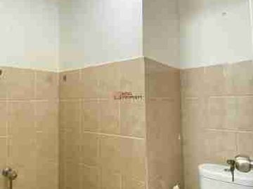 Disewakan Studio Green Bay Pluit Bayview Modern Minimalist with Warm Wood Interior Pool View Walk to Baywalk Mall