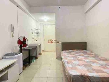 Disewakan Studio Green Bay Pluit Bayview Modern Minimalist with Warm Wood Interior Pool View Walk to Baywalk Mall