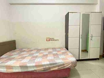 Disewakan Studio Green Bay Pluit Bayview Modern Minimalist with Warm Wood Interior Pool View Walk to Baywalk Mall