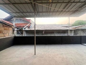 Ruko ramai strategis lebar dan panjang harga terjangkau di Beji Depok