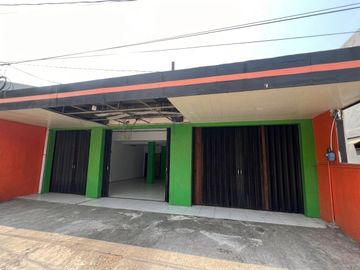 Ruko ramai strategis lebar dan panjang harga terjangkau di Beji Depok