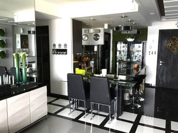 Dijual 3 Bedroom Central Park Residences Modern Contemporary Luxury Monochrome, Full Furnished, Dekat Mall Central Park & Central Park 2 Jakarta Barat