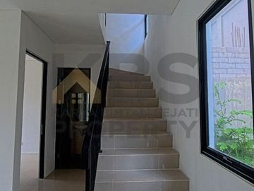 🏡✨ DIJUAL RUMAH 2 LANTAI – CITRA LAND LAVISH HILLS 2, BATAM CENTER ✨🏡