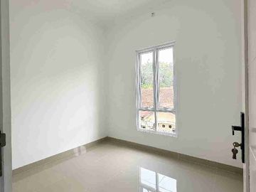 Jual Rumah Baru siap huni Cluster Di Kalisari Pasar Rebo Jakarta Timur Murah 2 Lantai