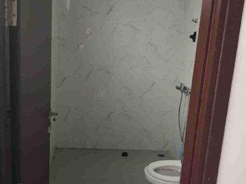 Disewakan Rumah 2 Lantai Siap Huni Lavon Swan City
