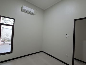 RUMAH BARU FREE BIAYA PROSES DI GRIYA SEPATAN