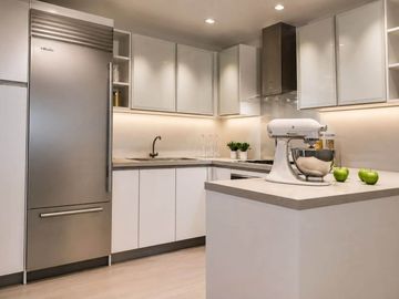 2 BEDROOM CONDO FOR SALE IN EDADES TOWER, ROCKWELL, MAKATI