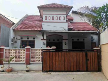 Dijual Rumah 1.5 lt, Jl. Permata Permai 1, Pejuang, Kecamatan Medan Satria, Bekasi