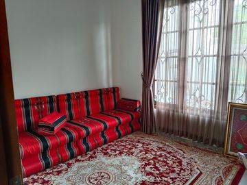 Rumah Pondok Bambu Apus 2.5 Lantai, LT 200 m2,  Lux, Jalan Boulevard 3 Mobil