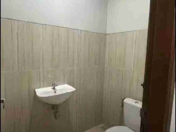 Rumah besar di Taman rempoa Indah