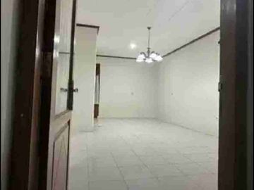 Rumah besar di Taman rempoa Indah