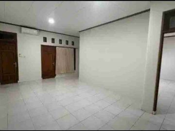 Rumah besar di Taman rempoa Indah