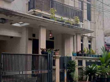 RUMAH MAMPANG INDAH DEPOK