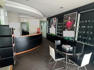 Dijual ruko full furnished di Ruko Jatiwaringin Junction, cipinang melayu, makasar, jakarta timur