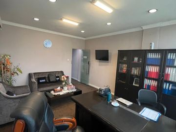 Dijual ruko full furnished di Ruko Jatiwaringin Junction, cipinang melayu, makasar, jakarta timur