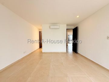 Departamento en Renta, Altos Juriquilla, 2 recámaras, 2 estac., Amenidades, Acepta mascota, Amenidades