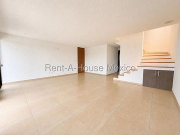 Departamento en Renta, Altos Juriquilla, 2 recámaras, 2 estac., Amenidades, Acepta mascota, Amenidades