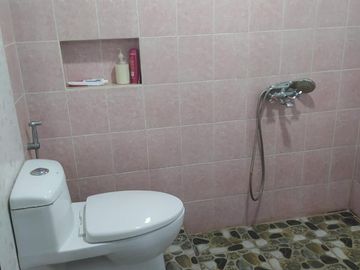 Rumah 2lt luas 168meter Taman Narogong Indah 1 Rawalumbu Bekasi
