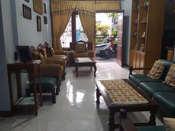 Rumah 2lt luas 168meter Taman Narogong Indah 1 Rawalumbu Bekasi
