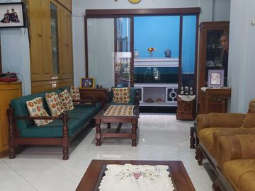 Rumah 2lt luas 168meter Taman Narogong Indah 1 Rawalumbu Bekasi