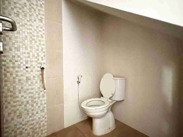 READY STOCK 3 UNIT RUMAH DI CONDET JAKTIM LOKASI STRATEGIS Nego by Owner