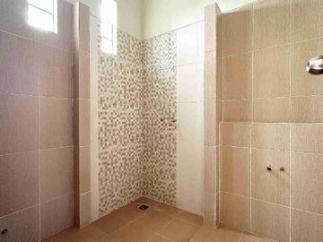 READY STOCK 3 UNIT RUMAH DI CONDET JAKTIM LOKASI STRATEGIS Nego by Owner