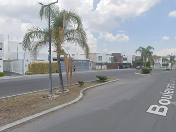 CASA EN REMATE EN JURIQUILLA QUERÉTARO