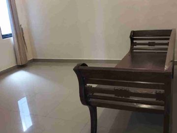 RUMAH 2 LANTAI, 3 KAMAR, FURNISH DEKAT LP KEROBOKAN DAN PETITENGET